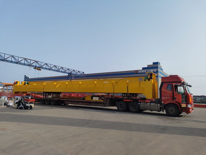 通用橋式起重機(jī)  QD32/5t—25.5m  制作完成，發(fā)往河南洛陽交付客戶使用